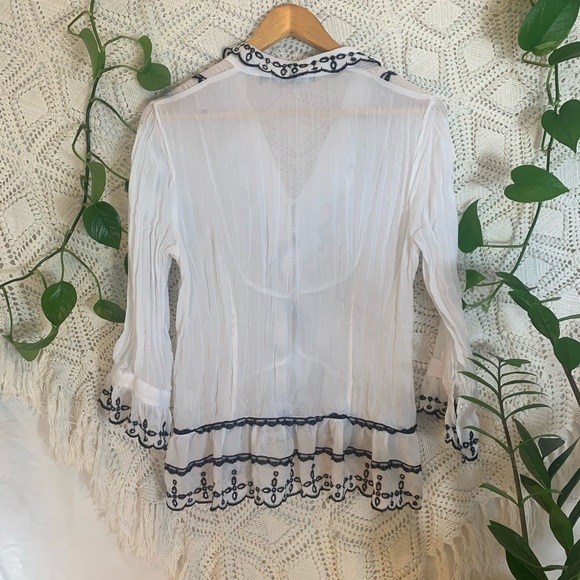 Women’s blouse - Picture 3 of 3